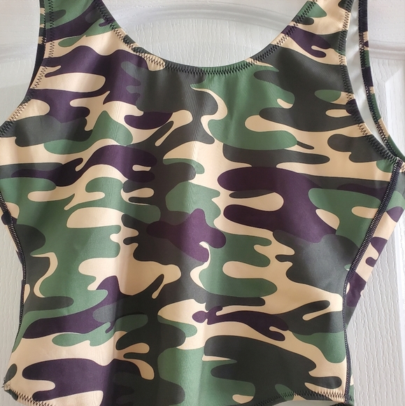 Kendall and Kyli bathing suit. - Picture 3 of 11